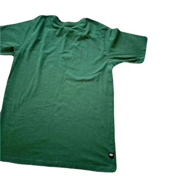Unisex 686 Size Extra Small Graphic Tee Short Sleeve Tshirt Green Logo Cotton - Picture 2 of 3